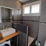 Duplex 6 Personnes Pleine Vue 10 M De La Wifi - Cyrida