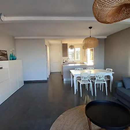 Duplex 6 Personnes Pleine Vue 10 M De La Wifi - Cyrida *