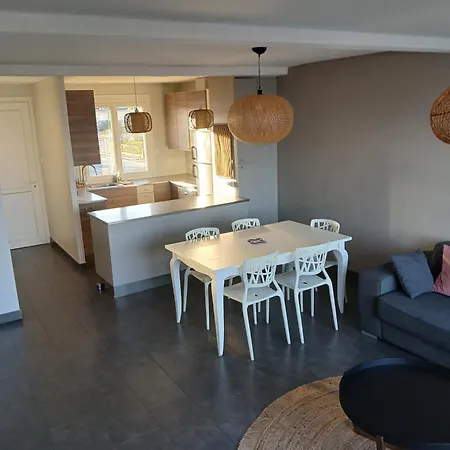 Duplex 6 Personnes Pleine Vue 10 M De La Wifi - Cyrida Apartamento