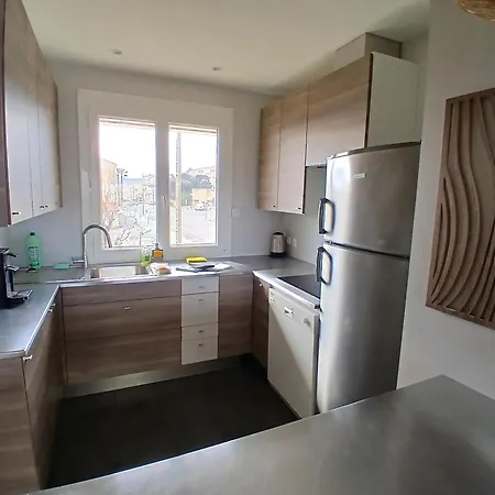 Duplex 6 Personnes Pleine Vue 10 M De La Wifi - Cyrida *